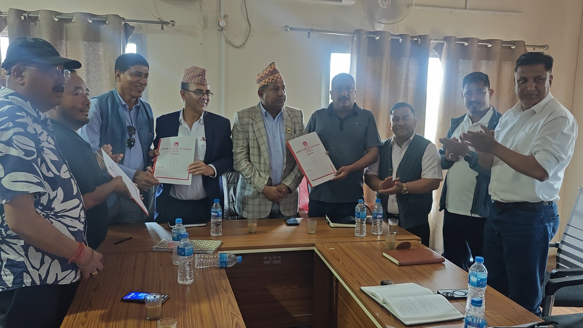 रात्री कालिन बत्ति/ फ्लड लाईइट मेची रंगशालामा जडान गर्न कोशी प्रदेश सरकार उर्जा सिंचाइ मन्त्रालय, भद्रपुर नगरपालिका र जिल्ला खेलकुद विकास समितिबिच त्रिपक्षीय सम्झौता सम्पन्न भएको छ,अब ठेक्का प्रकृया अघि बढ्नेछ। logo